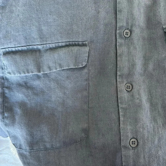 Men’s Linen Shirt - Picture 3 of 3